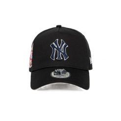 Czapka A-Frame New York Yankees World Series. Czarne czapki z daszkiem New Era, bez wzorów, casualowe. Za 170.00 zł.