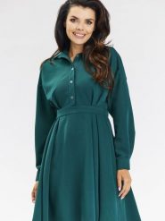 Sukienka Model A668 Bottle Green - awama. Zielone sukienki Awama, do pracy, l, bez wzorów, z elastanu, biznesowe, bez kołnierzyka, plus size, bez ramiączek, midi, koszulowe. Za 398.95 zł.