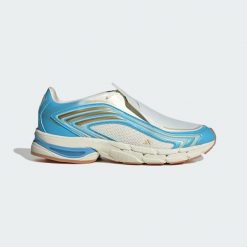 Buty ADISTAR MESSI. Białe buty treningowe adidas, z aplikacjami, z syntetyku, bez zapięcia, do piłki nożnej. Za 649.00 zł.