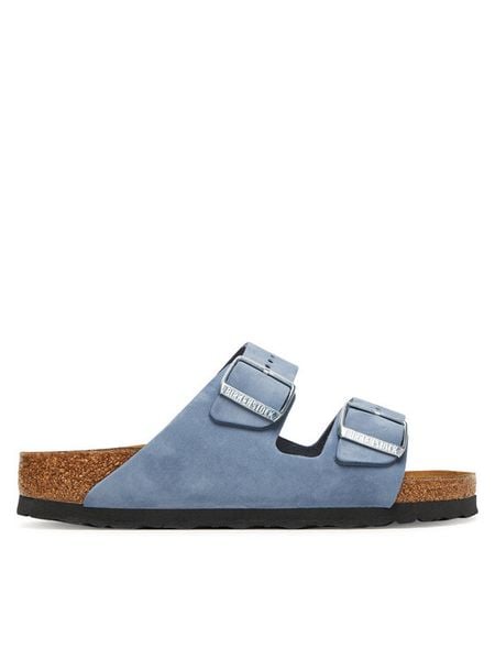 Birkenstock Klapki Arizona 1030390 Niebieski. Niebieskie klapki Birkenstock, bez wzorów, z nubiku, bez obcasa, bez zapięcia. Za 539.99 zł.