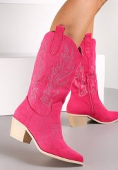 Fuksjowe Botki Kowbojki z Haftem Zichee. Czerwone botki Renee, bez wzorów, z materiału, eleganckie, ze szpiczastym noskiem, bez obcasa, na obcasie, bez zapięcia. W wyprzedaży za 179.99 zł.