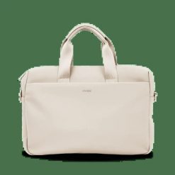 Torba na laptopa WINGS WILLOW 15,6 cala BEIGE. Brązowe torby na laptopa Wings, bez wzorów, z materiału, na ramię. Za 179.90 zł.