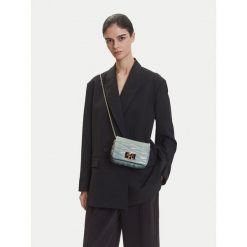 Torebka Furla. Niebieskie kopertówki Furla, bez wzorów, wizytowe, bez dodatków. Za 1,319.00 zł.