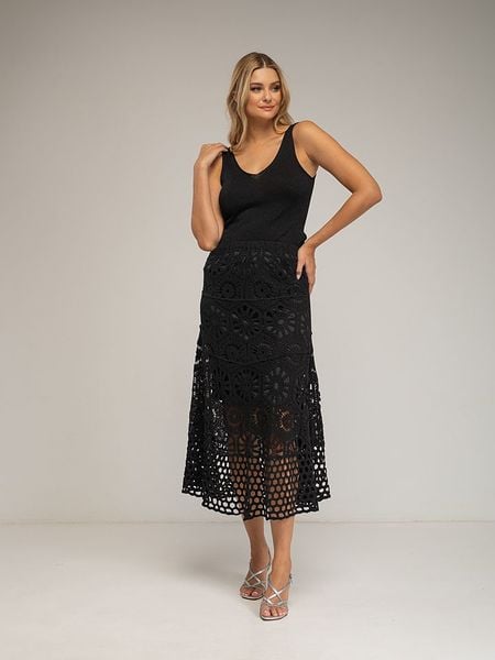 Tantra Top w kolorze czarnym rozmiar: L. Czarne topy Tantra, l, bez wzorów, bez kołnierzyka, bez ramiączek. Za 121.99 zł.