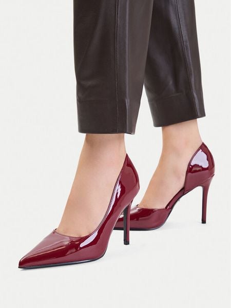DeeZee Szpilki CEO-WSS21798-01 Bordowy. Czerwone szpilki DeeZee, bez wzorów, ze skóry, bez obcasa, na szpilce, bez zapięcia. Za 139.99 zł.