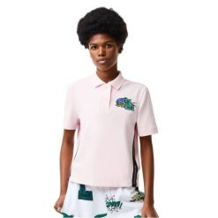 Koszulka damska Lacoste Holiday Regular Fit Organic Cotton Polo. Czerwone t-shirty sportowe Lacoste, l, z aplikacjami, z bawełny, bez ramiączek, na golfa. Za 387.00 zł.