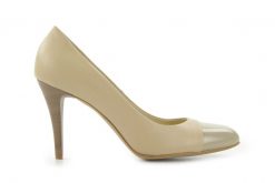 Czółenka Bayla-Ju 1276 SL Beż, Skóra naturalna - 36. Brązowe czółenka Bayla, bez wzorów, z lakierowanej skóry, klasyczne, bez obcasa, bez zapięcia. W wyprzedaży za 44.10 zł.