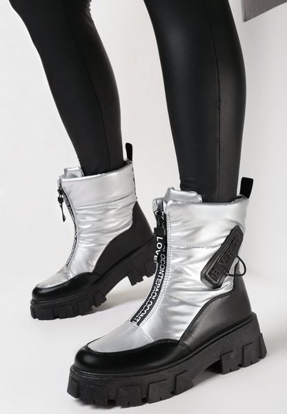 Srebrne Śniegowce na Płaskiej Podeszwie z Zamkiem z Przodu i Napisem Bulluna. Szare śniegowce Born2be, bez wzorów, z jeansu, bez zapięcia. Za 79.99 zł.