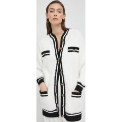 Elisabetta Franchi kardigan z domieszką wełny kolor biały. Białe swetry Elisabetta Franchi, bez wzorów, z wełny, bez ramiączek. W wyprzedaży za 2,399.90 zł.