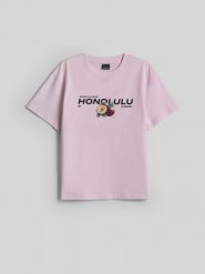 4F T-shirt loose z nadrukiem damski - różowy XS. Czerwone t-shirty 4f, xs, bez wzorów, z bawełny, bez kołnierzyka, bez ramiączek. Za 69.99 zł.