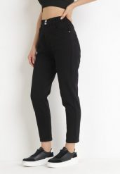 Czarne Jeansy Mom Fit z Gumką w Pasie Copelina. Czarne jeansy Born2be, z aplikacjami, z jeansu, eleganckie, z podwyższonym stanem. W wyprzedaży za 101.99 zł.