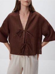 Lniana bluzka z wiązaniami - ciemnobrązowy. Brązowe bluzki Reserved, l, bez wzorów, bez kołnierzyka, bez ramiączek. Za 159.99 zł.