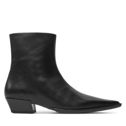 Kowbojki Vagabond Shoemakers. Czarne botki Vagabond Shoemakers, bez wzorów, bez obcasa, na płaskiej podeszwie, bez zapięcia. Za 569.99 zł.