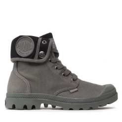 Trapery Palladium. Szare traperki Palladium, bez wzorów, bez obcasa, bez zapięcia. Za 449.99 zł.