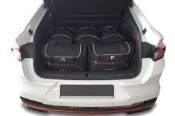 Torby Do Bagażnika Skoda Enyaq Iv Coupe Ev 2022+ 5Szt Kjust. Czarne torby podróżne KJUST, bez wzorów, z kauczuku. Za 1,526.00 zł.