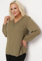 Ciemnozielona Bluzka z Długim Rękawem Ozdobiona Koronką i Koralikami Virlea. Zielone bluzki Born2be, xl, bez wzorów, z koronki, eleganckie, bez kołnierzyka, bez ramiączek. W wyprzedaży za 63.74 zł.