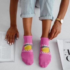 Różowe stopki damskie limoncello 1219. Czerwone skarpetki Milena, bez wzorów, z bawełny. Za 14.90 zł.