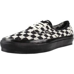 Buty VANS VN000EJC1KP1 Czarny. Czarne buty trekkingowe Vans, bez wzorów, z tkaniny, bez zapięcia, trekkingowe. Za 388.99 zł.