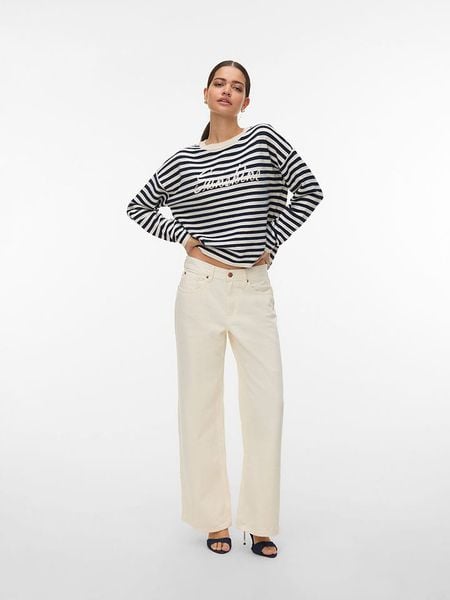 Vero Moda Sweter "Apple" w kolorze czarno-kremowym rozmiar: XL. Czarne swetry Vero Moda, s, bez wzorów, z materiału, bez ramiączek. Za 83.03 zł.