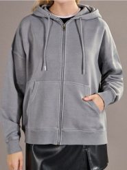 Bluza z kapturem zapinana na zamek - szary. Szare bluzy Sinsay, l, bez wzorów, bez ramiączek, z kapturem. Za 27.99 zł.