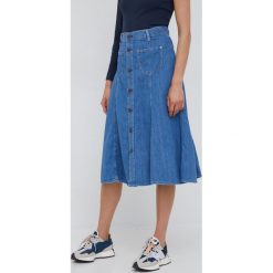 Polo Ralph Lauren spódnica jeansowa 211863244001 midi rozkloszowana. Niebieskie spódnice Polo Ralph Lauren, bez wzorów, z denimu, midi, rozkloszowane. W wyprzedaży za 642.99 zł.