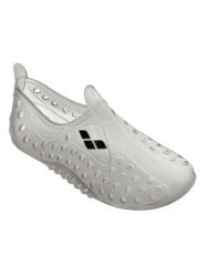 Arena Buty kąpielowe w kolorze białym rozmiar: 42. Białe buty treningowe Arena, bez wzorów, bez zapięcia, outdoorowe. Za 39.40 zł.