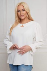 Elegancka bluzka Alie z kokardką w kolorze ecru PLUS SIZE XXL WIOSNA. Żółte bluzki Moda Size Plus Iwanek, plus size, bez wzorów, z poliesteru, biznesowe, bez kołnierzyka, plus size, bez ramiączek. Za 189.90 zł.