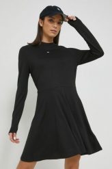 Tommy Jeans sukienka kolor czarny mini rozkloszowana. Czarne sukienki Tommy Jeans, l, bez wzorów, z dzianiny, bez kołnierzyka, bez ramiączek, maxi, rozkloszowane. Za 399.99 zł.