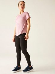 Dare 2b Koszulka sportowa "Chase Tee" w kolorze jasnoróżowo-pomarańczowym rozmiar: 34. Pomarańczowe t-shirty sportowe Dare 2b, bez wzorów, z materiału, bez ramiączek, outdoorowe. Za 66.16 zł.