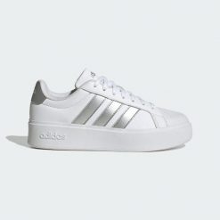 Buty Streettalk Bold. Białe buty sportowe lifestyle adidas, bez wzorów, z syntetyku, bez zapięcia. Za 299.00 zł.