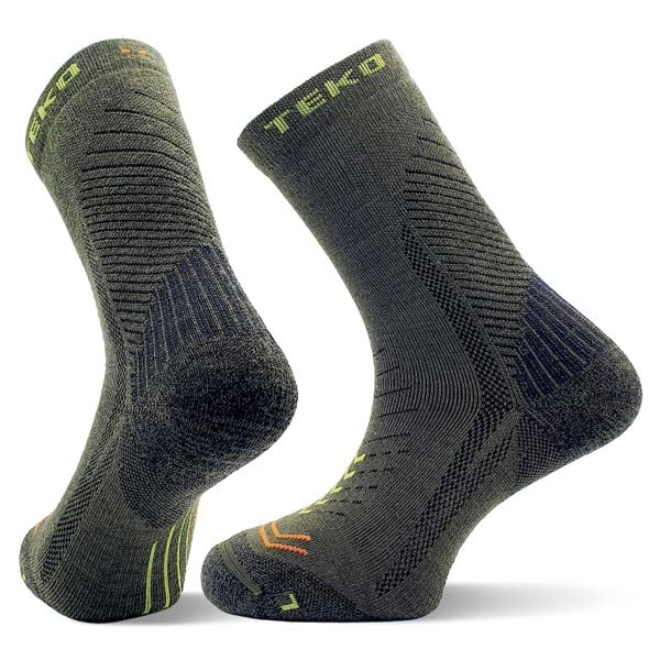 Skarpety sportowe z wełną merino Teko ecoHIKE Discovery Light Half Cushion 2.0. Zielone skarpetki TEKO, bez wzorów, z wełny. Za 59.99 zł.