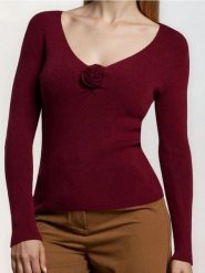 Sweter z dekoltem V - bordowy. Czerwone swetry Sinsay, l, bez wzorów, bez ramiączek. Za 49.99 zł.