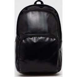 Answear Lab plecak damski kolor czarny duży gładki. Czarne plecaki Answear Lab, bez wzorów, do ręki, bez dodatków. Za 149.99 zł.