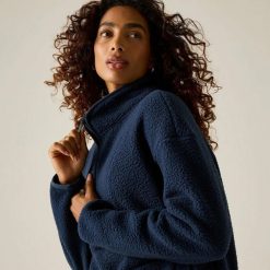 Damska bluza polarowa Frankie Borg Longline Half Zip. Niebieskie bluzy bez kaptura Regatta, bez wzorów, z materiału, bez kaptura, trekkingowe. Za 315.50 zł.