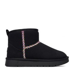 Śniegowce Roxy. Czarne śniegowce Roxy, bez wzorów, bez zapięcia. Za 199.99 zł.