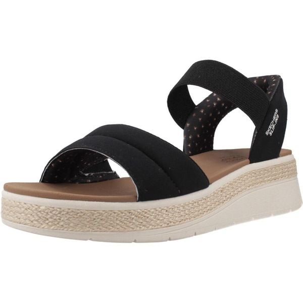 Sandały SKECHERS 114413S Czarny. Czarne sandały Skechers, bez wzorów, z materiału, bez obcasa, bez zapięcia. Za 199.99 zł.