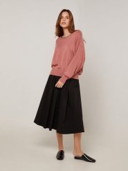 Rodier Sweter w kolorze szaroróżowym rozmiar: L. Różowe swetry Rodier, l, z aplikacjami, klasyczne, bez ramiączek. Za 239.99 zł.