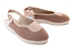 ADANEX BIO 22880 30VD beżowy, sandały damskie. Brązowe sandały Adanex, bez wzorów, bez obcasa, bez zapięcia. Za 101.90 zł.