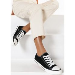 Czarno-Białe Klasyczne Trampki z Cholewką pod Kostkę Amyete. Czarne buty sportowe lifestyle Born2be, bez wzorów, z gumy, klasyczne, przed kostkę, bez zapięcia. W wyprzedaży za 38.24 zł.
