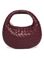 SUVRAI Torebka w kolorze bordowym - 21 x 15 x 7 cm rozmiar: onesize. Czerwone torebki klasyczne SUVRAI, bez wzorów, z materiału, przez ramię, bez dodatków. Za 108.99 zł.