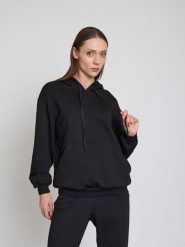 BGN Bluza w kolorze czarnym rozmiar: 34. Czarne bluzy BGN, bez wzorów, z bawełny, bez ramiączek, z kapturem. Za 121.99 zł.