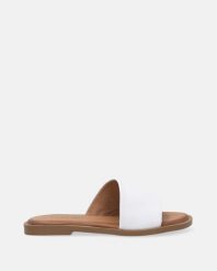 BIAŁE KLAPKI DAMSKIE H2849 073 WHITE. Białe klapki Venezia, bez wzorów, ze skóry, bez obcasa, bez zapięcia. Za 279.00 zł.