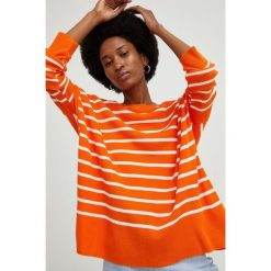 Answear Lab sweter damski kolor pomarańczowy lekki. Brązowe swetry Answear Lab, m, bez wzorów, z dzianiny, bez ramiączek. W wyprzedaży za 89.99 zł.