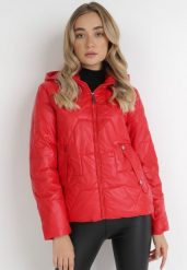 Czerwona Kurtka Tenerin. Czerwone kurtki Born2be, l, bez wzorów, z kapturem. W wyprzedaży za 146.99 zł.