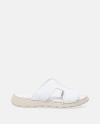 KLAPKI DAMSKIE W KOLORZE BIAŁYM 255 WHITE. Białe klapki Venezia, bez wzorów, ze skóry, bez obcasa, bez zapięcia. Za 199.00 zł.