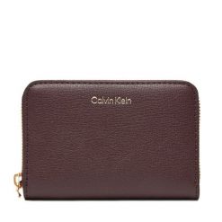 Portfel Calvin Klein. Czerwone portfele Calvin Klein, bez wzorów. Za 169.99 zł.
