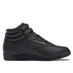 Buty do chodzenia damskie Reebok Freestyle. Czarne buty treningowe Reebok, bez wzorów, z gumy, bez zapięcia, trekkingowe. Za 319.00 zł.