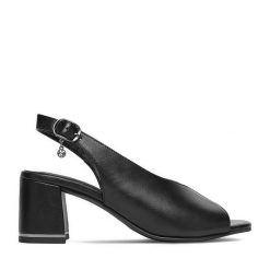 Sandały Lasocki. Czarne sandały Lasocki, bez wzorów, bez obcasa, na słupku, bez zapięcia. Za 229.99 zł.