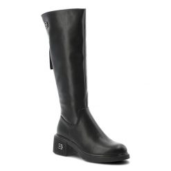 Kozaki damskie Vinceza z wysoką cholewką ozdobnym detalem przy obcasie i stabilnym obcasem zapinane na zamek czarne, 67056 BK. Czarne kozaki VINCEZA, bez wzorów, ze skóry, eleganckie, przed kolano, bez obcasa, bez zapięcia. Za 379.00 zł.