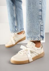 Beżowe Sneakersy Typu Kultowe Tenisówki z Ozdobną Odpinaną Kokardą Korilinda. Brązowe trampki Renee, bez wzorów, z jeansu, eleganckie, bez zapięcia. W wyprzedaży za 83.99 zł.
